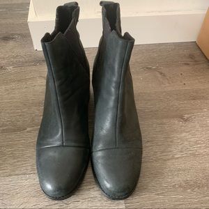 TOMS Everly Boot- LIKE NEW